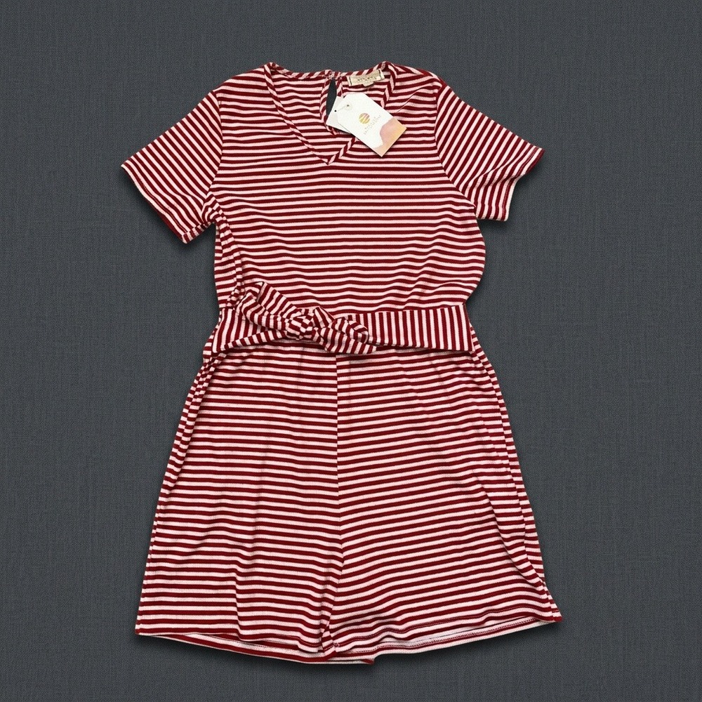 Walking On Sunshine Size XL Romper Red White Striped Ribbed Knit Tie Front NWT